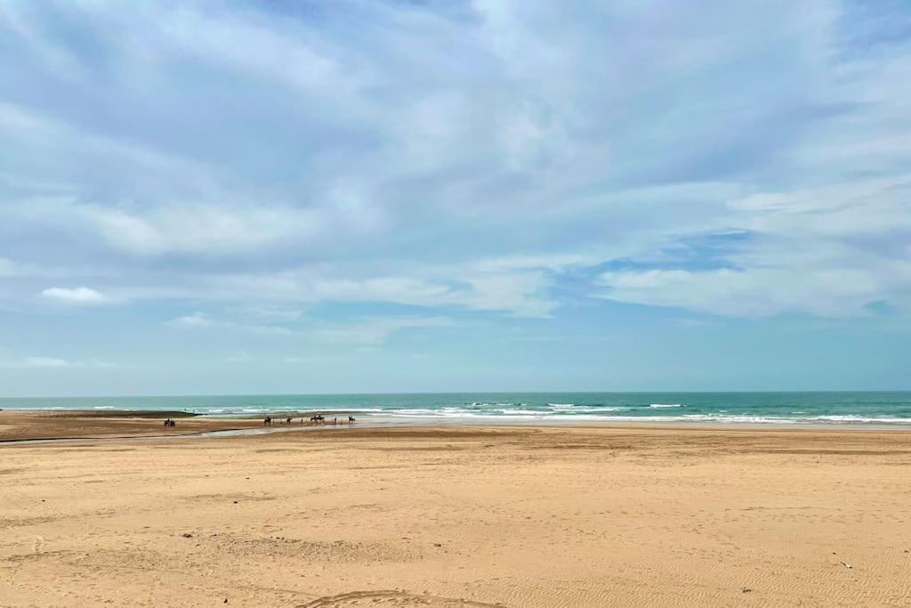 N4 Luxury La Corniche - Essabah Apartment *